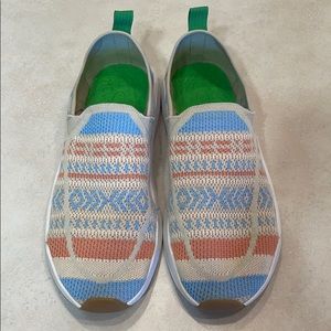 COPY - Women’s Sanuk loafers